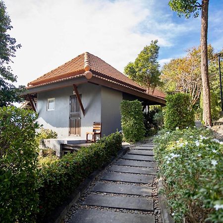 Bakantiang Resort Ko Lanta Extérieur photo