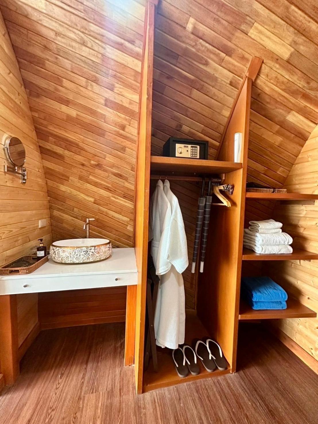 Bakantiang Resort Ko Lanta Extérieur photo