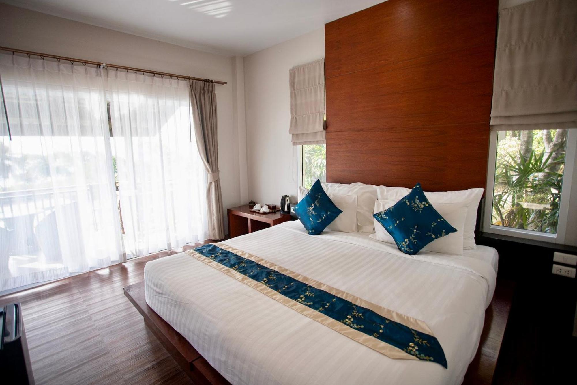 Bakantiang Resort Ko Lanta Extérieur photo